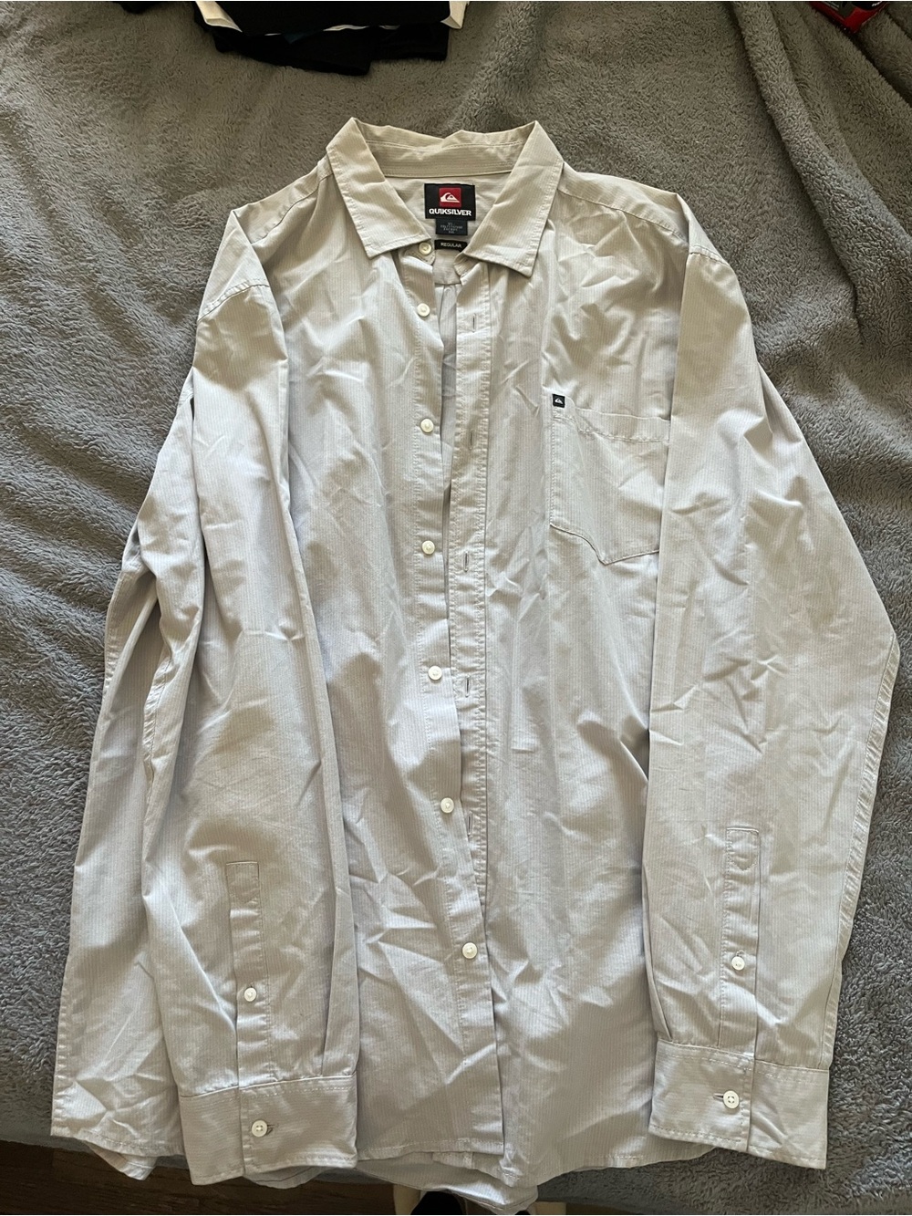 Quiksilver Men's Light Gray Long-Sleeve Button-Up Shirt